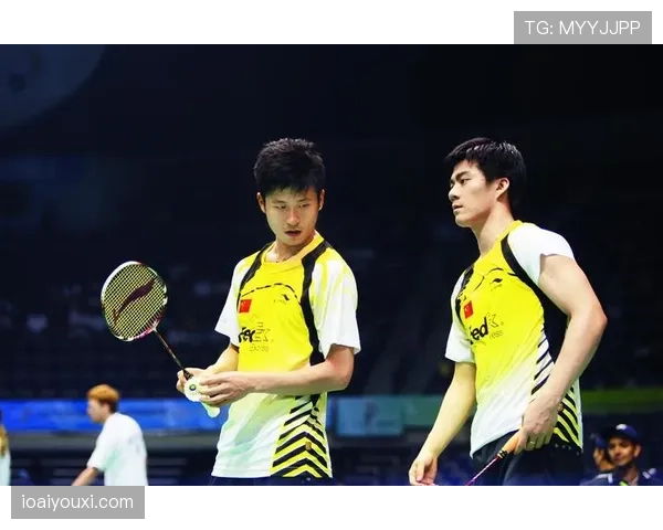 傅海峰退役后还在坚持每天五点起床练体能？这自律看得我手机都拿不稳了